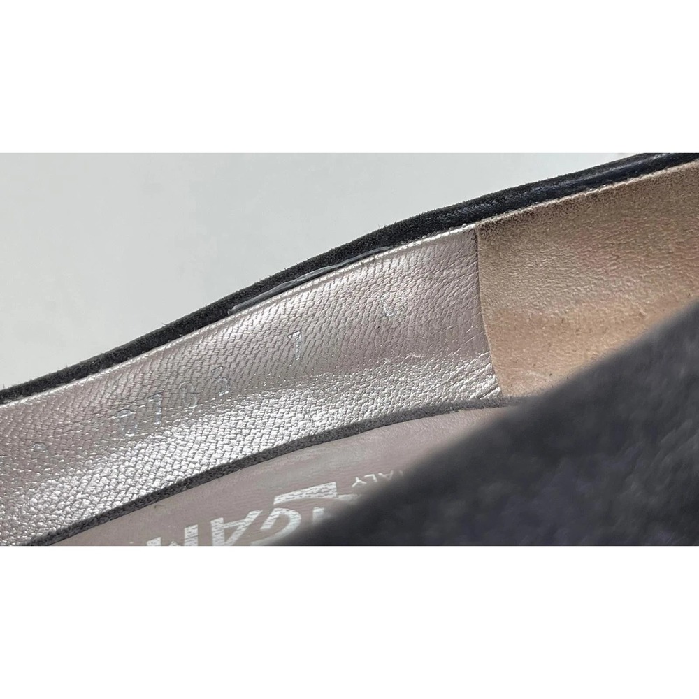 Salvatore Ferragamo Grey Suede Pump Heels Slip On Womens Size 7 US Made In Italy - Picture 8 of 15